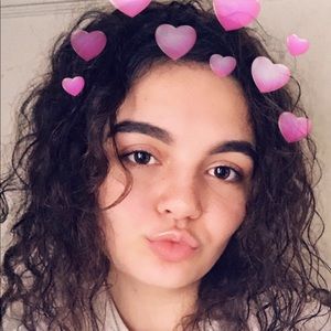 Meet your Posher, Destinie